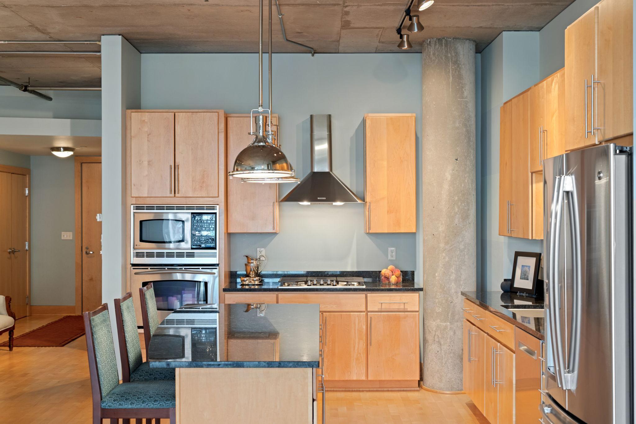 150 2nd Street NE Unit: B513