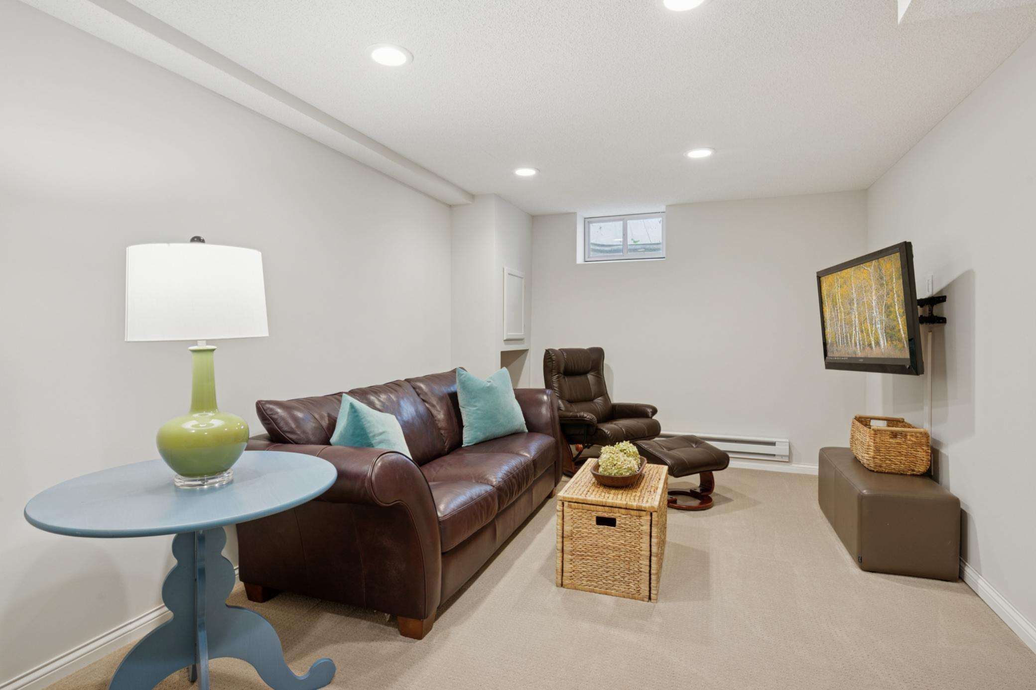 4920 Abbott Avenue S