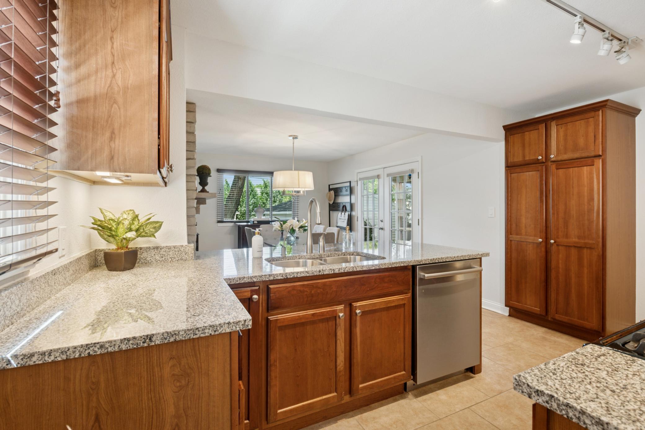 4920 Abbott Avenue S