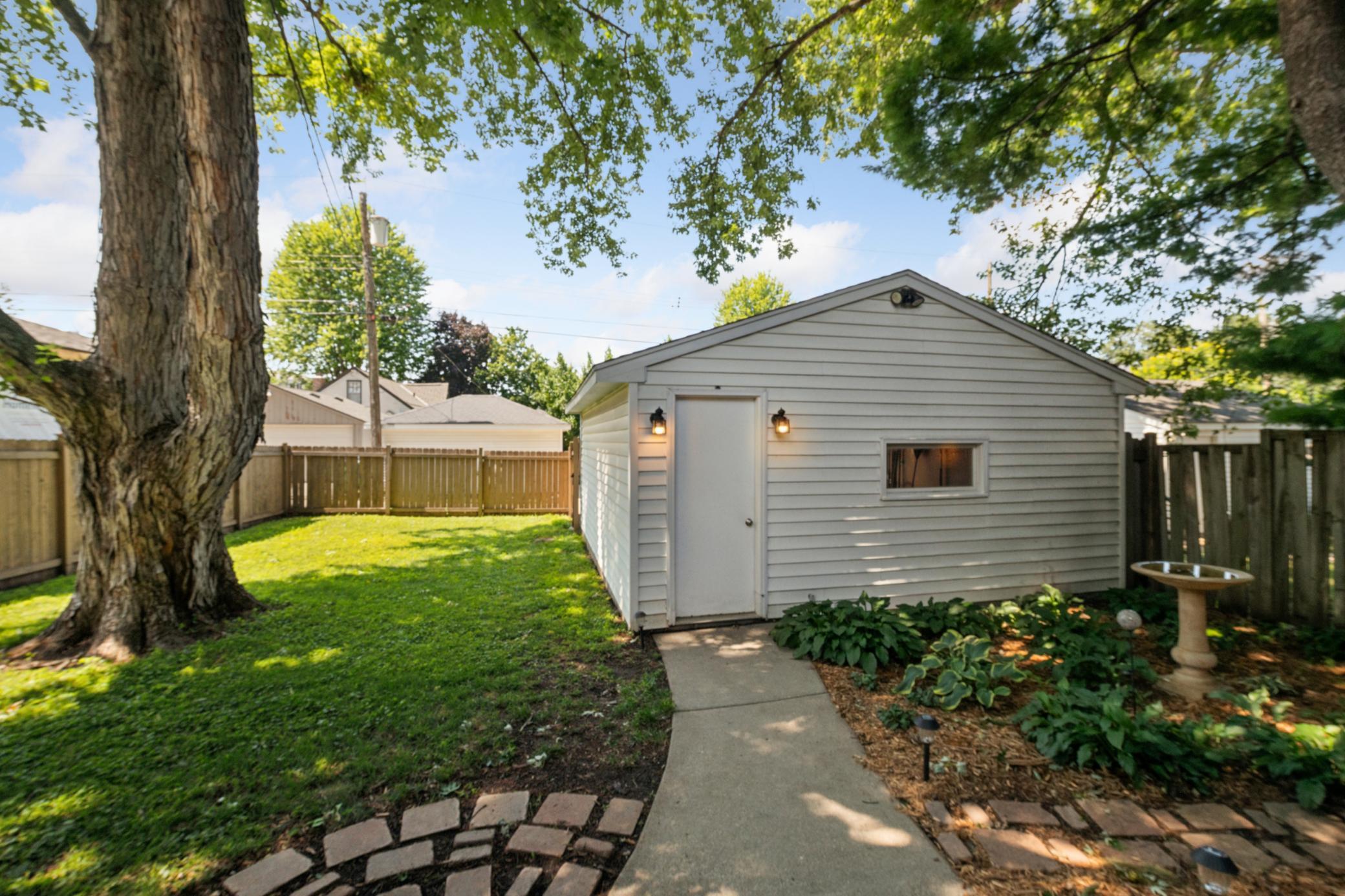 4920 Abbott Avenue S