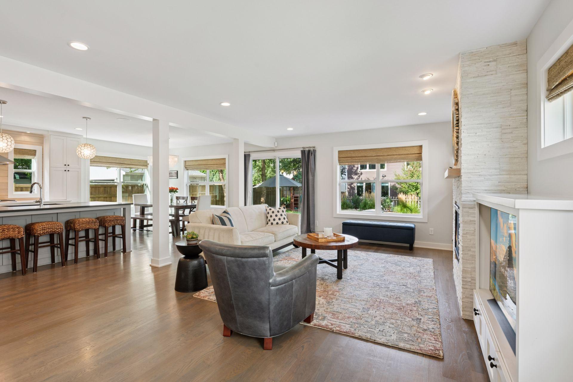 5612 Zenith Avenue S