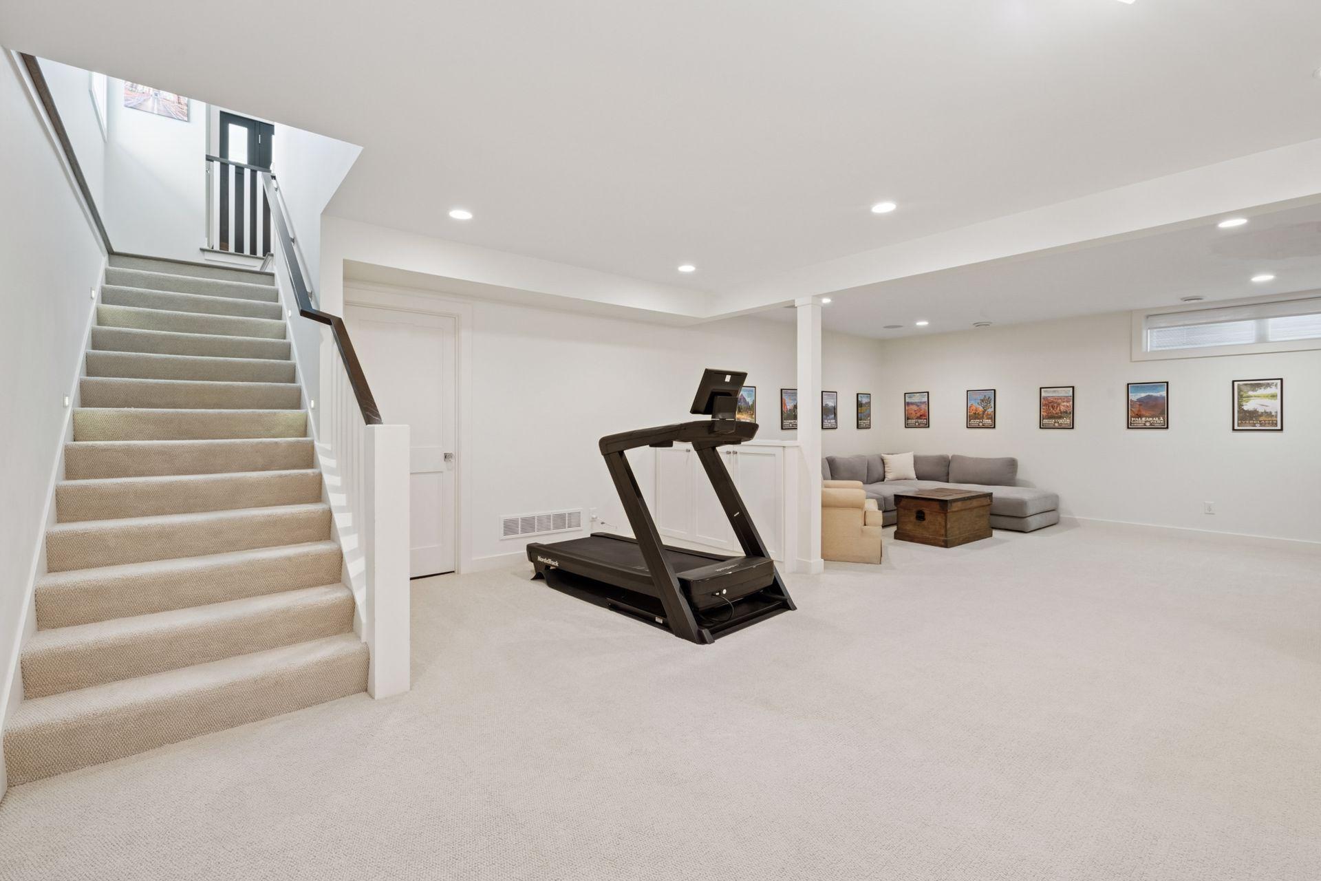 5612 Zenith Avenue S