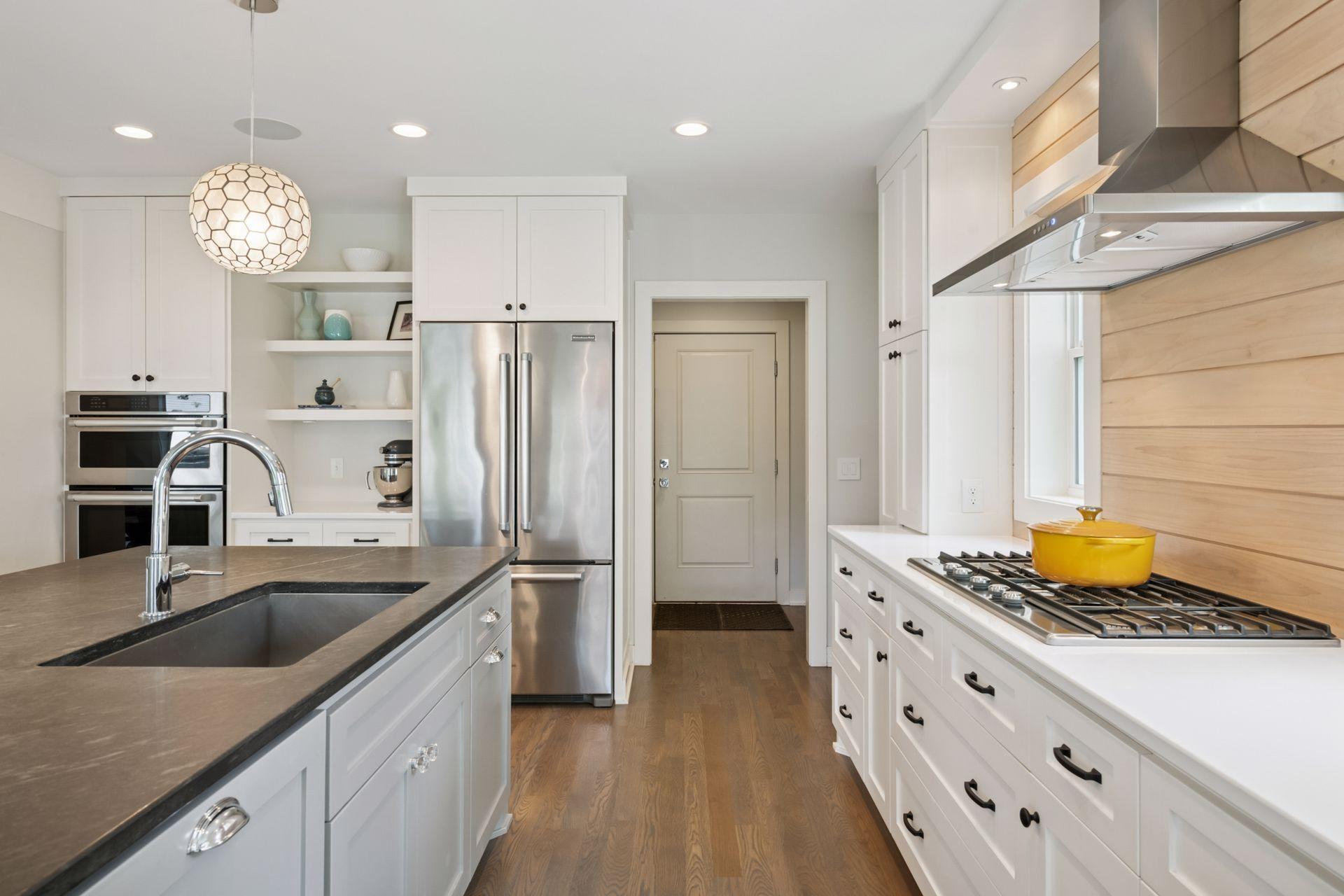 5612 Zenith Avenue S