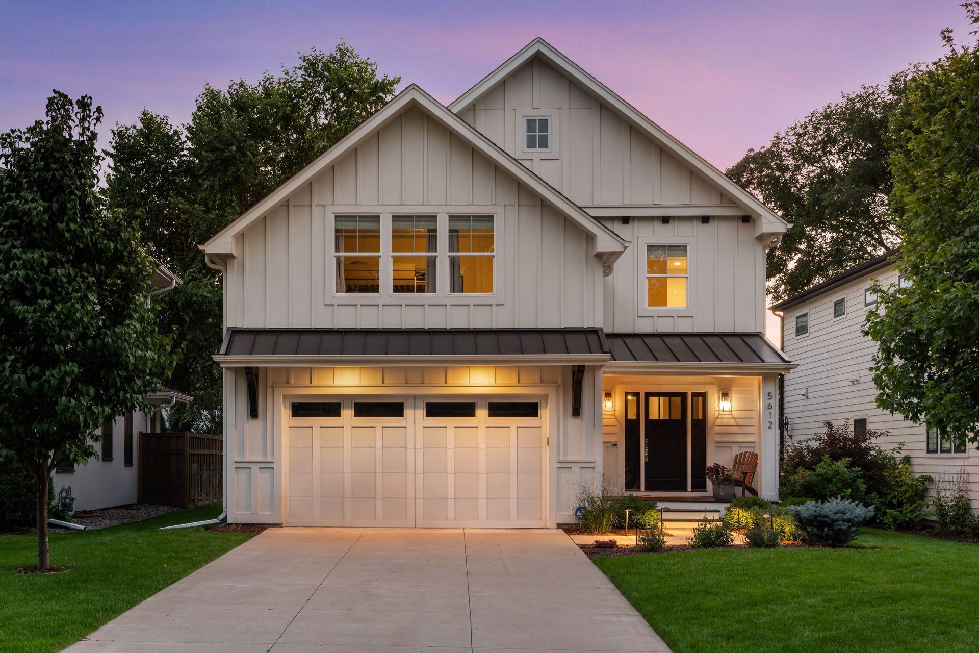 5612 Zenith Avenue S