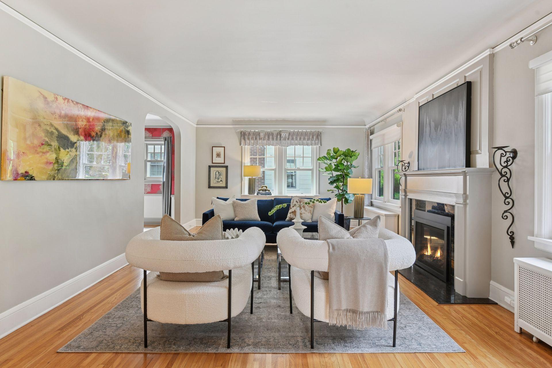 3933 Zenith Avenue S