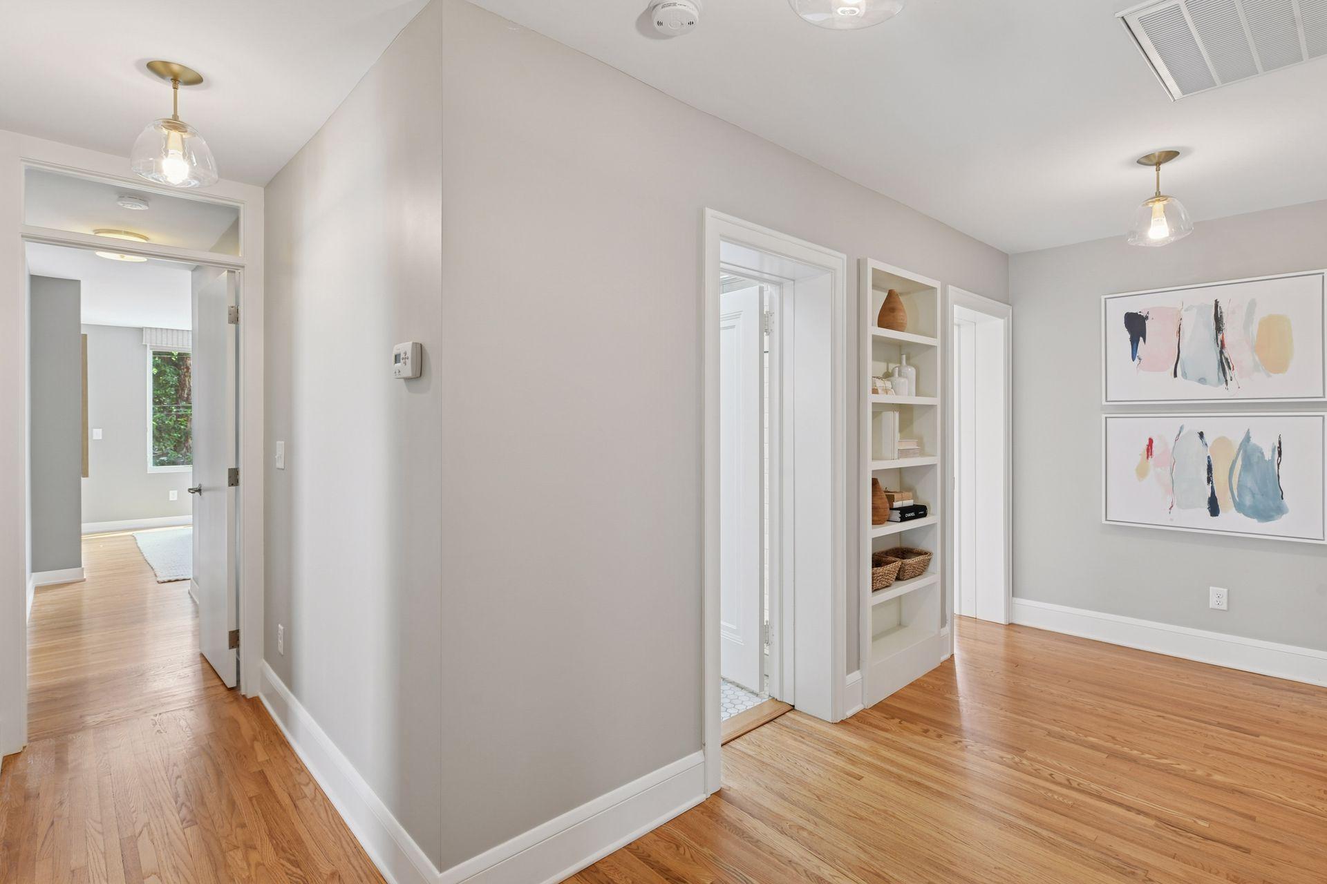 3933 Zenith Avenue S