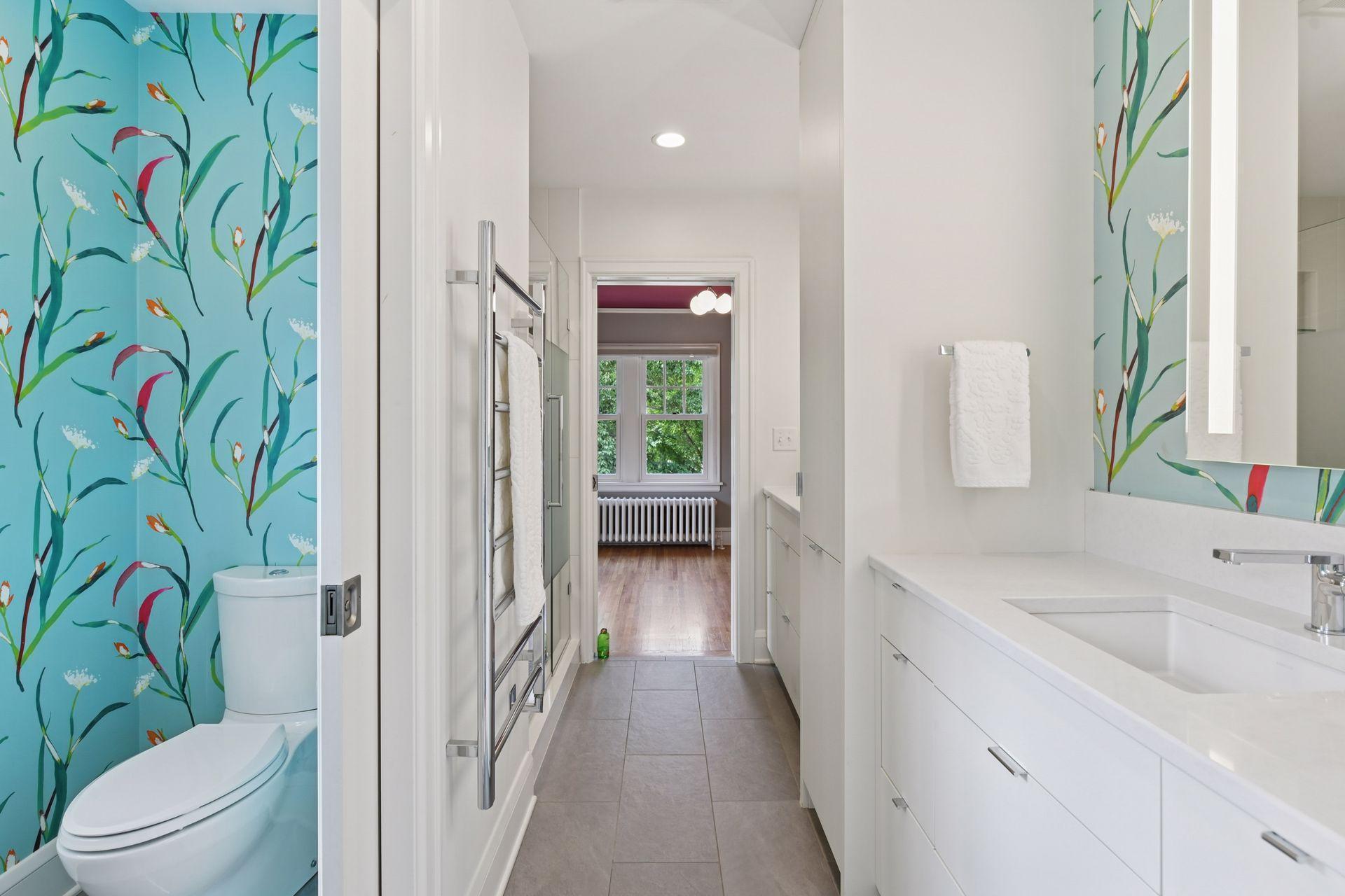 3933 Zenith Avenue S