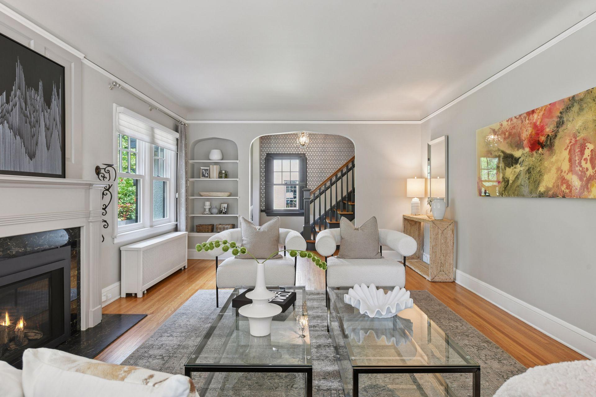 3933 Zenith Avenue S