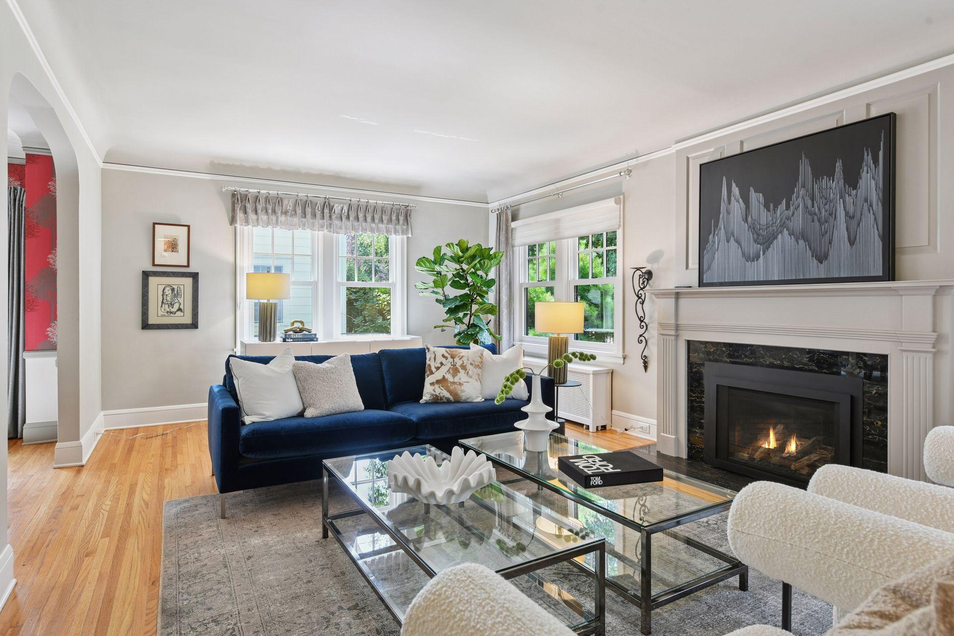 3933 Zenith Avenue S