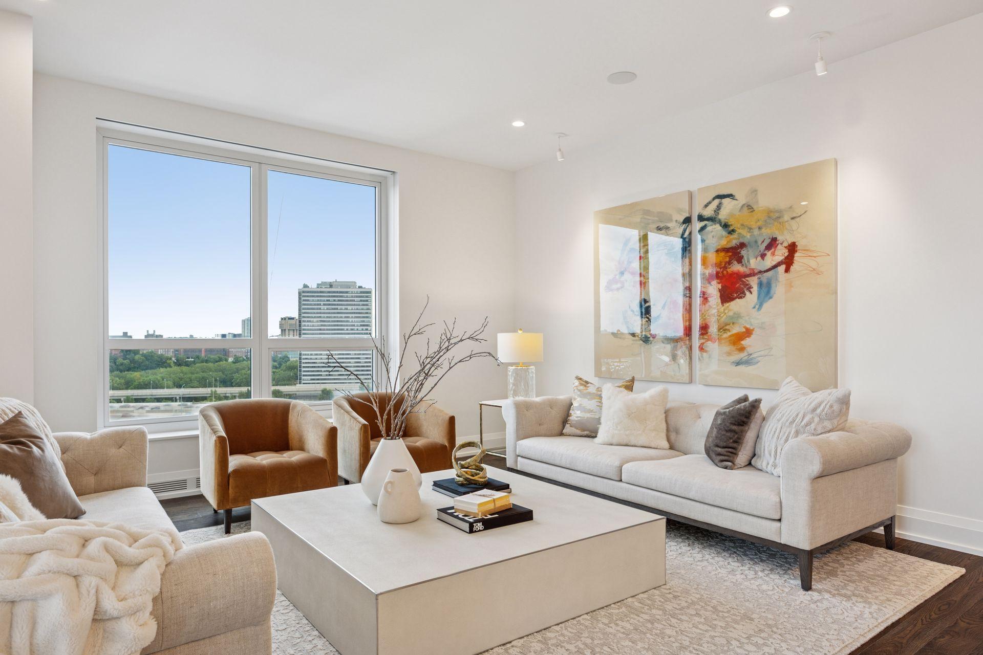 1111 W River Parkway Unit: 11D