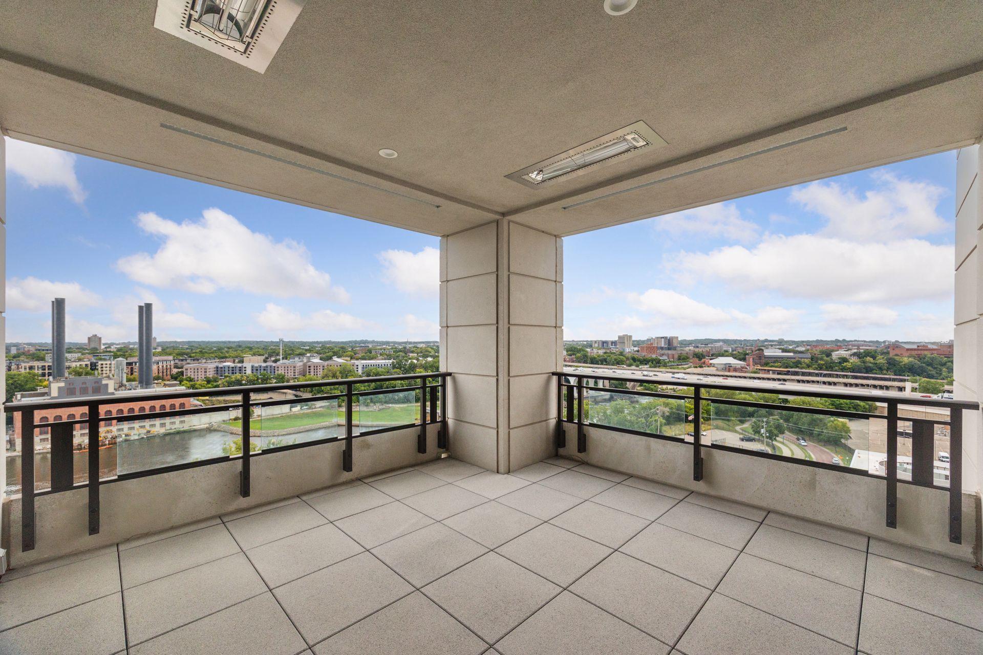 1111 W River Parkway Unit: 11D