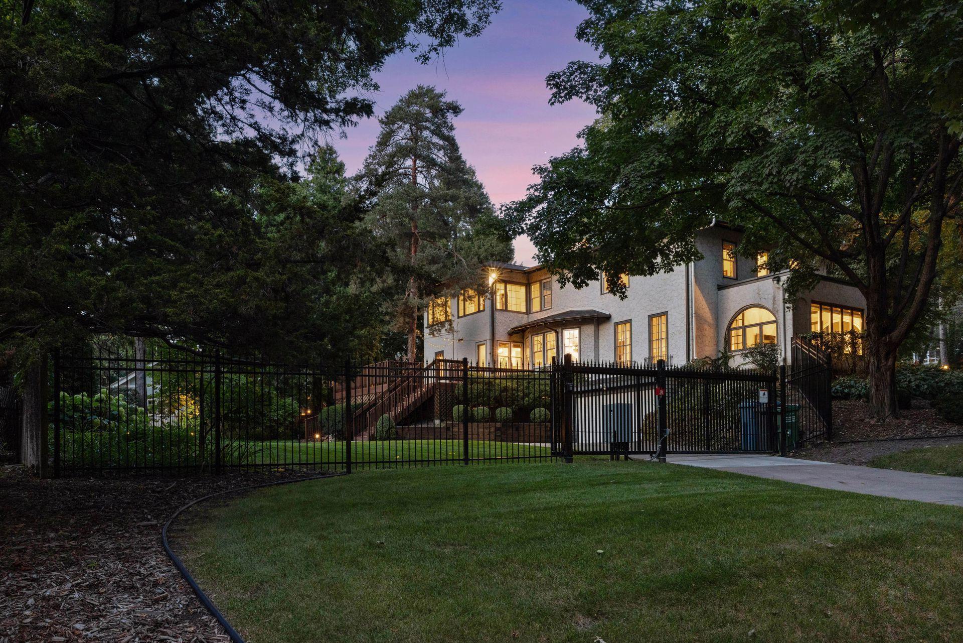 4750 Girard Avenue S