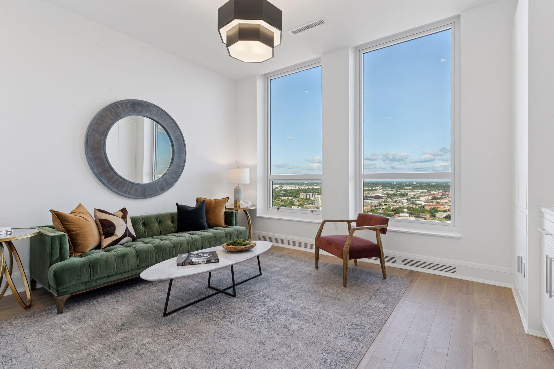 1111 W River Parkway Unit: 35C