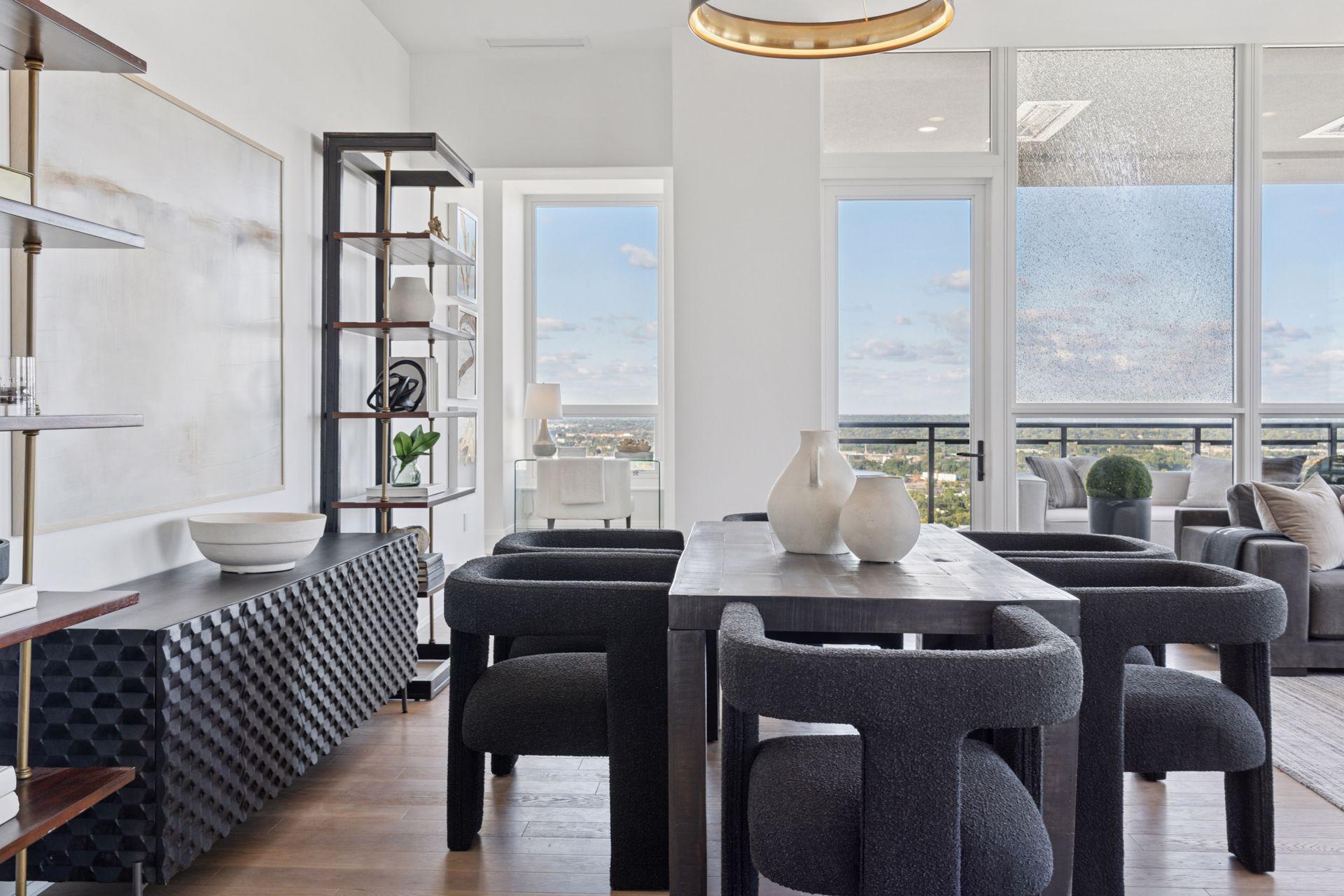 1111 W River Parkway Unit: 35C