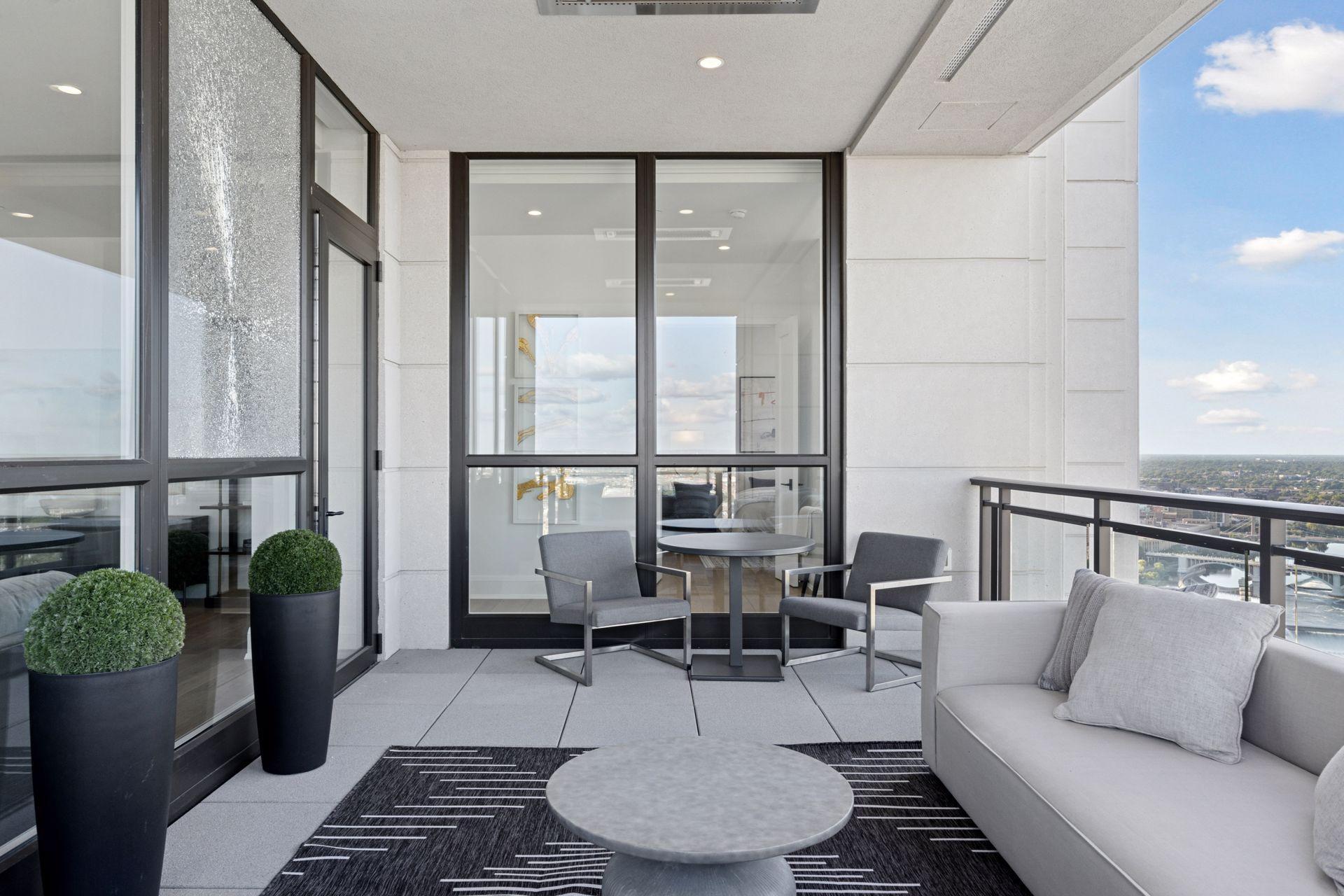 1111 W River Parkway Unit: 35C