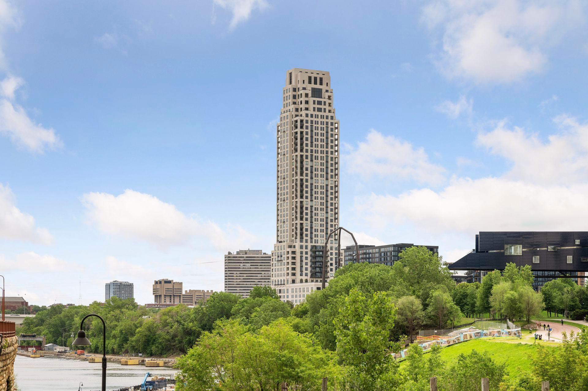 1111 W River Parkway Unit: 26C