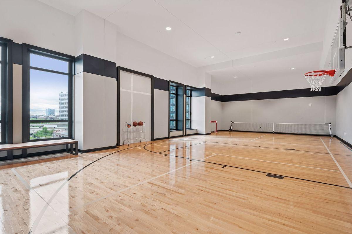 1111 W River Parkway Unit: 34C