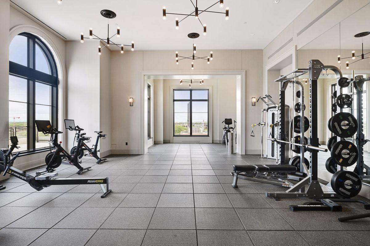 1111 W River Parkway Unit: 34C