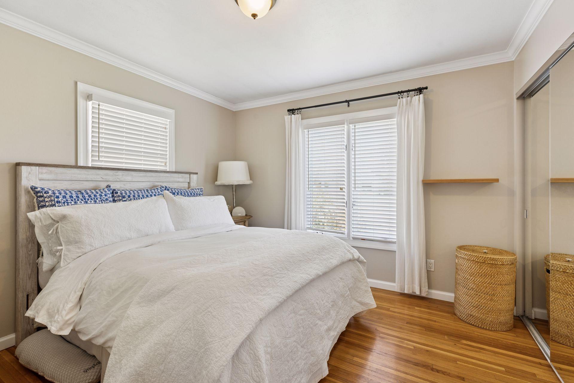 5840 Abbott Avenue S