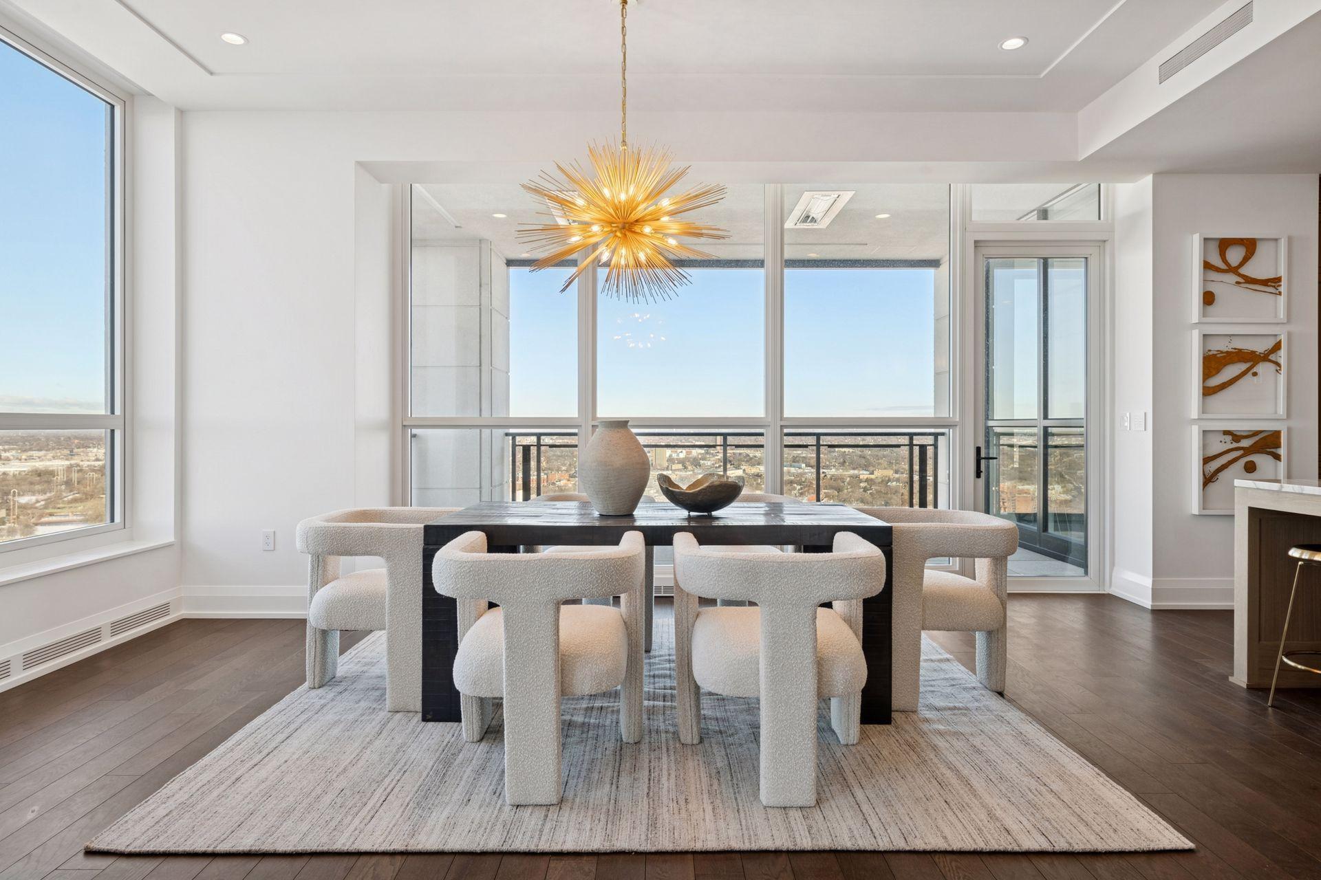 1111 W River Parkway Unit: 34A