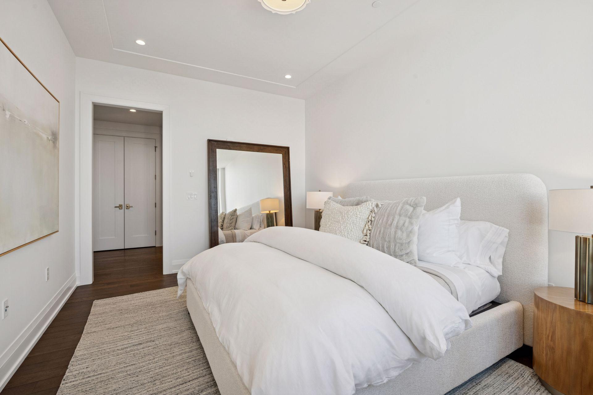 1111 W River Parkway Unit: 34A