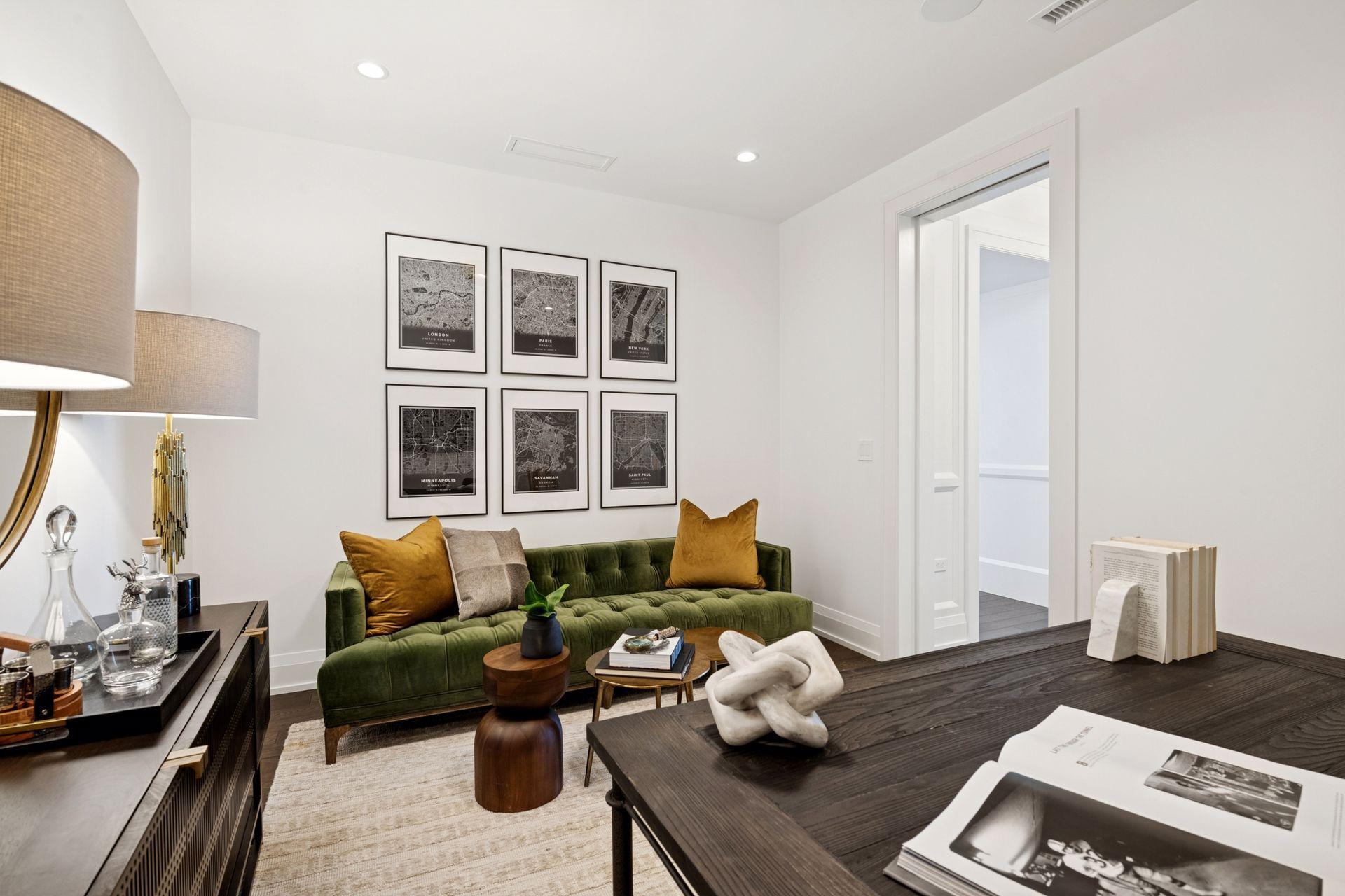 1111 W River Parkway Unit: 34A