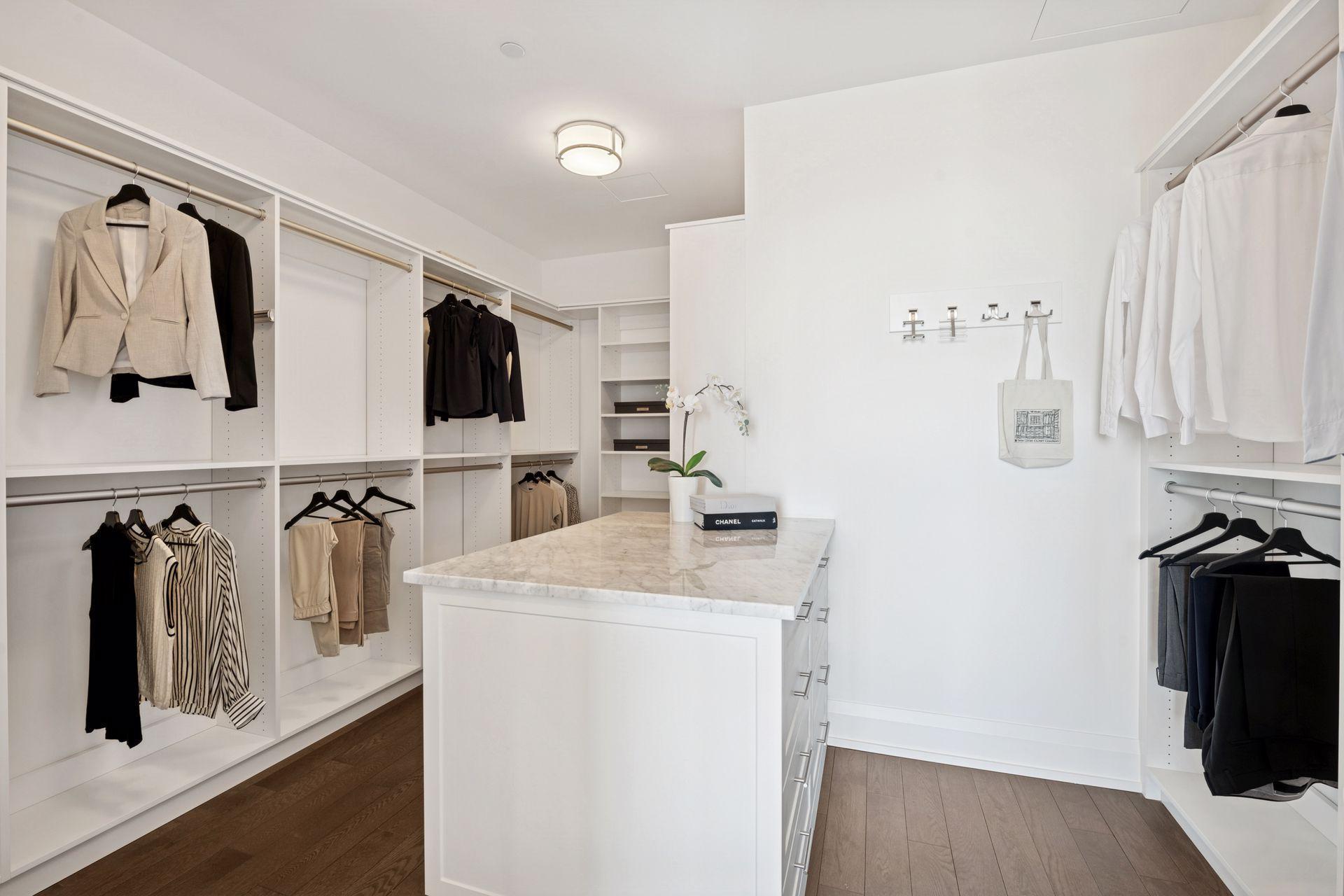 1111 W River Parkway Unit: 34A