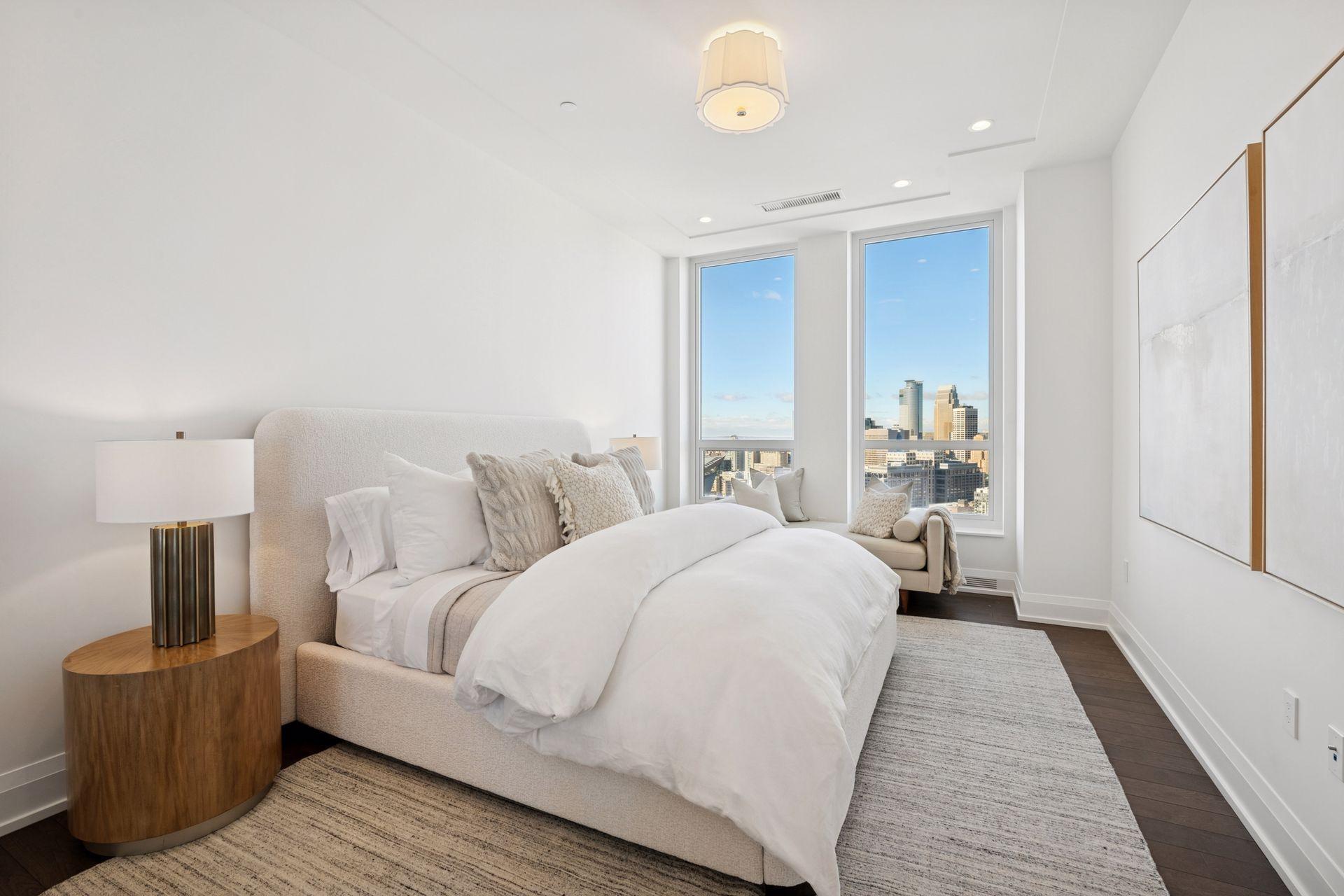 1111 W River Parkway Unit: 34A