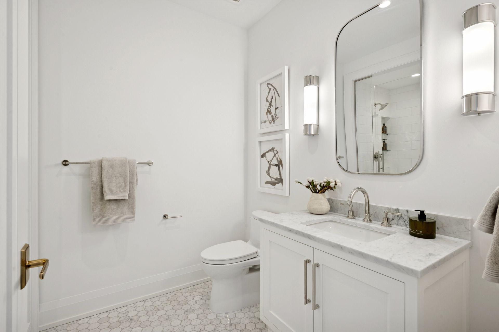 1111 W River Parkway Unit: 34A