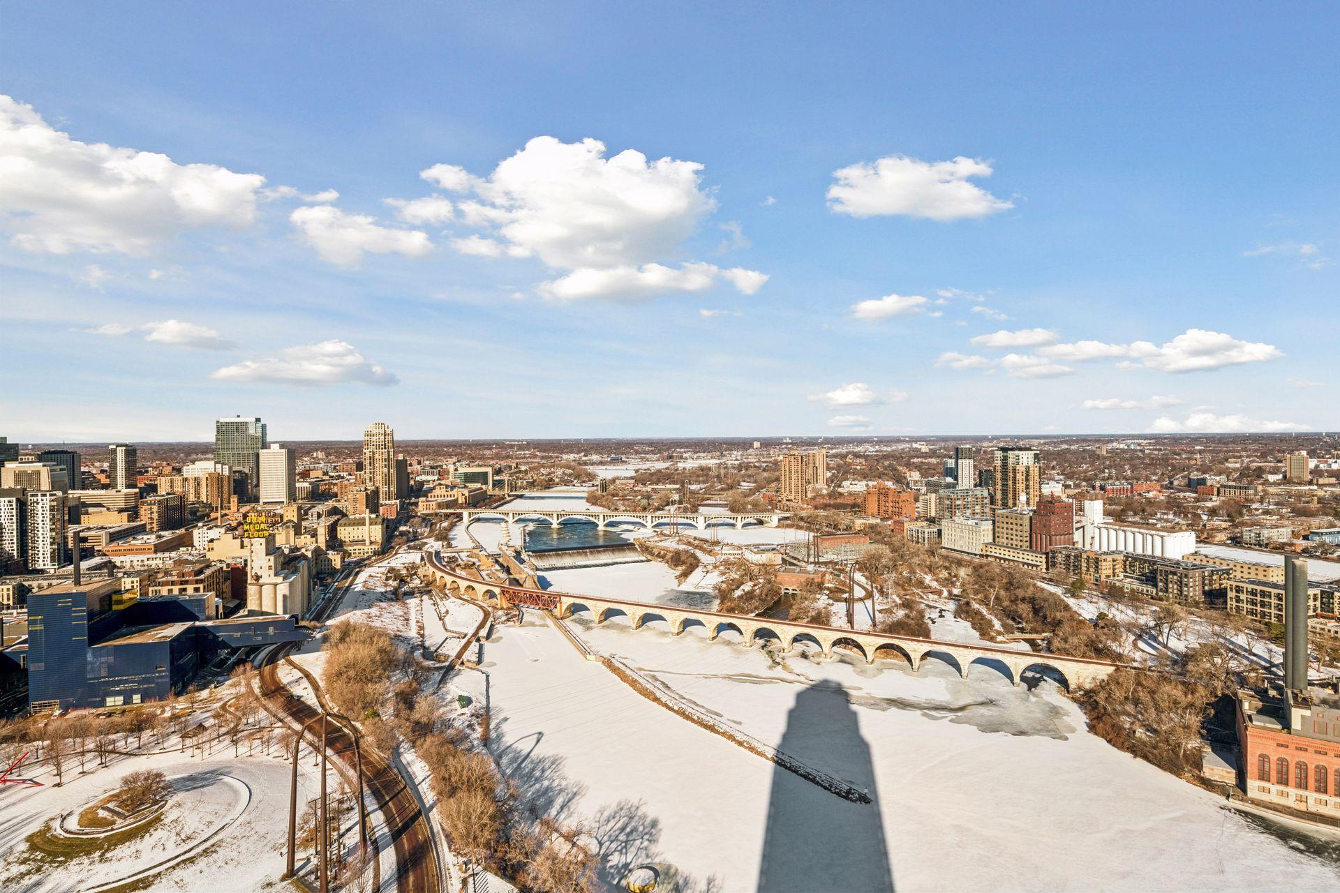 1111 W River Parkway Unit: 34A