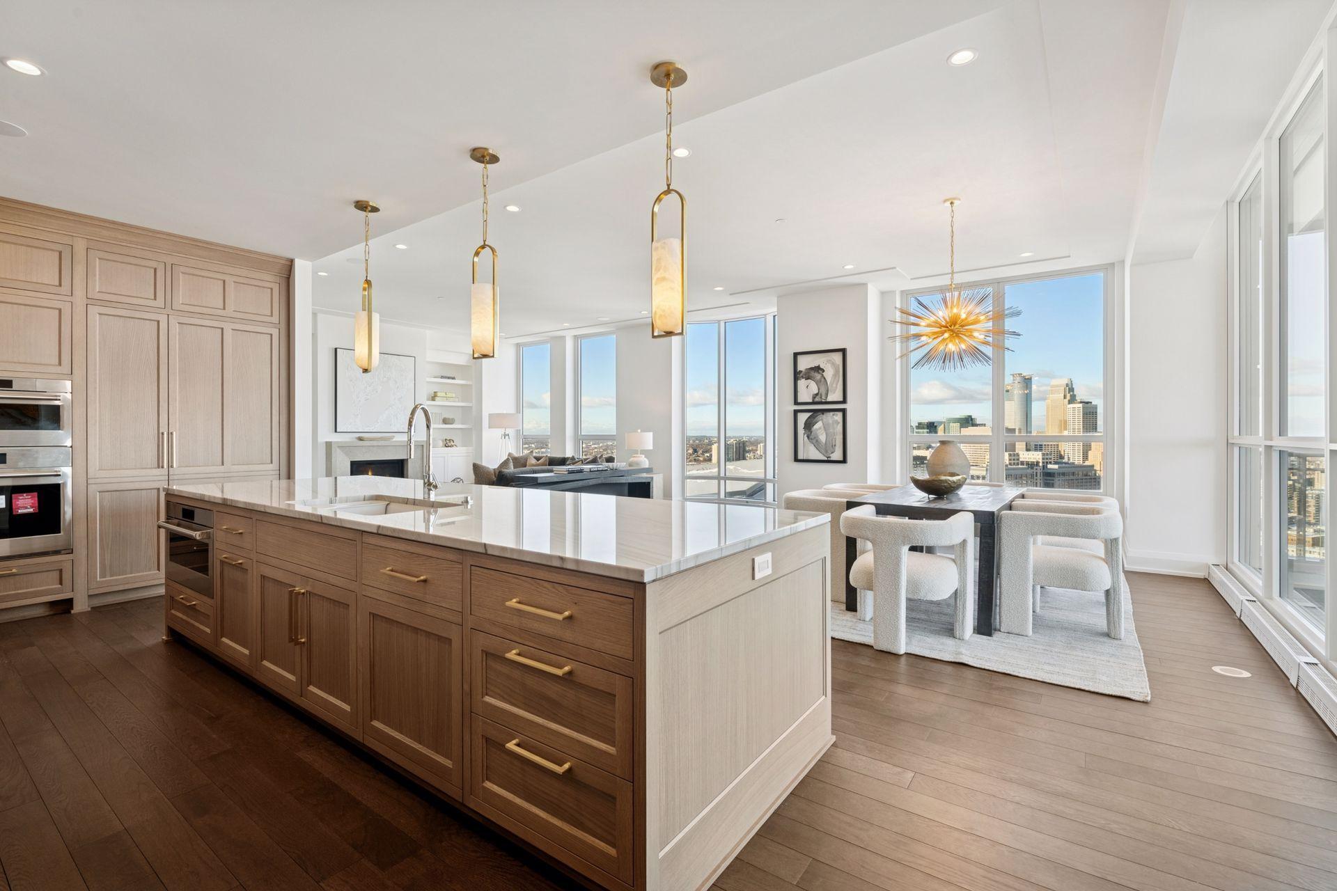 1111 W River Parkway Unit: 34A