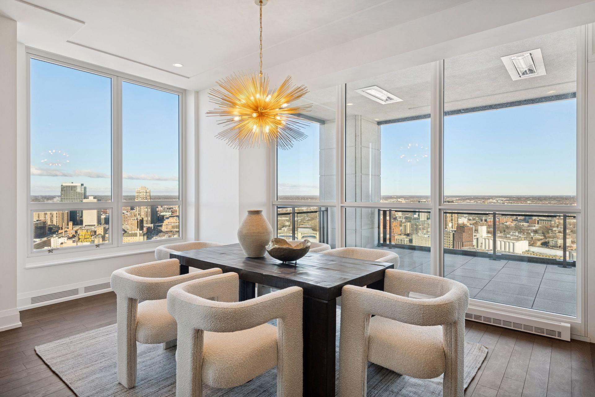 1111 W River Parkway Unit: 34A