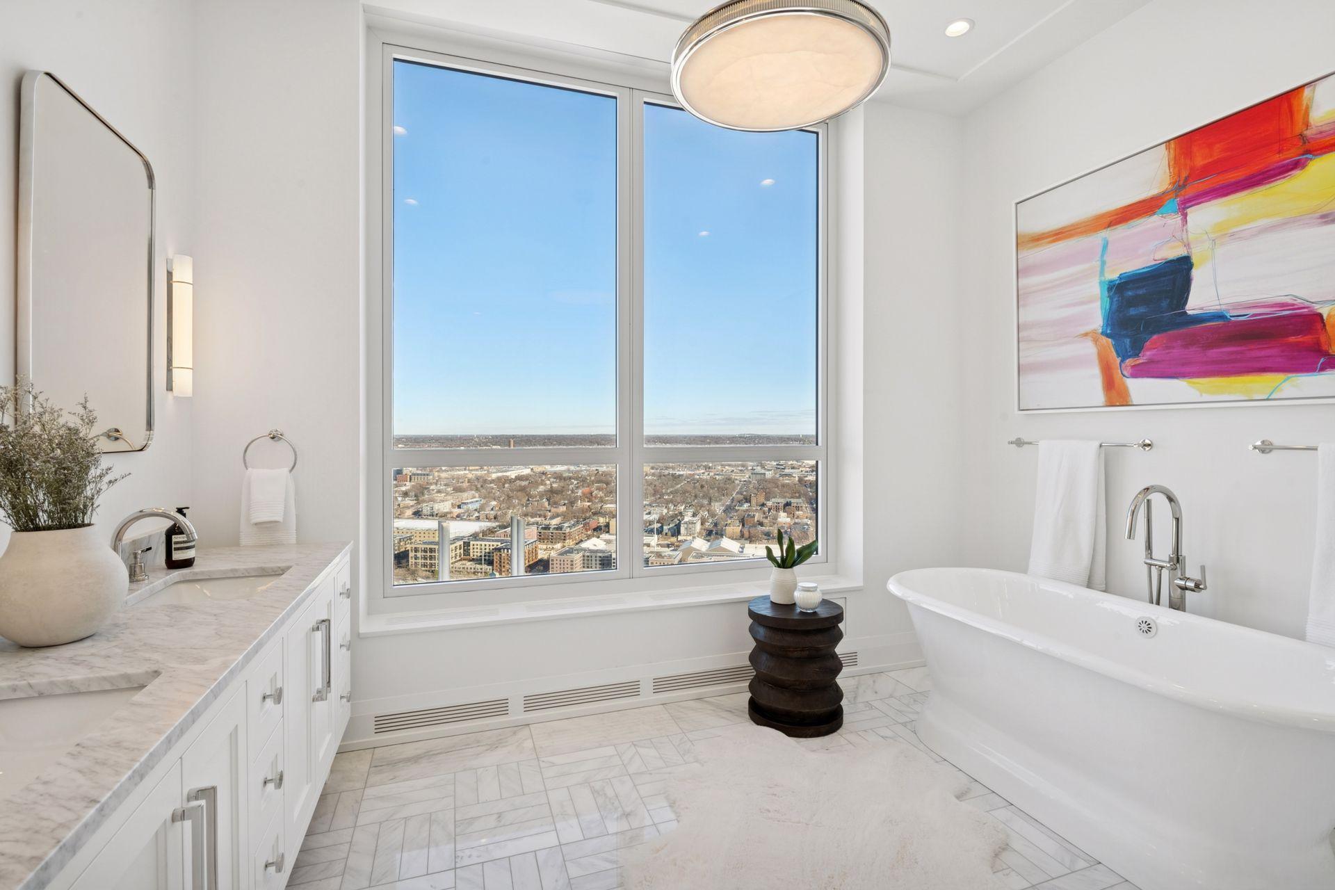 1111 W River Parkway Unit: 34A