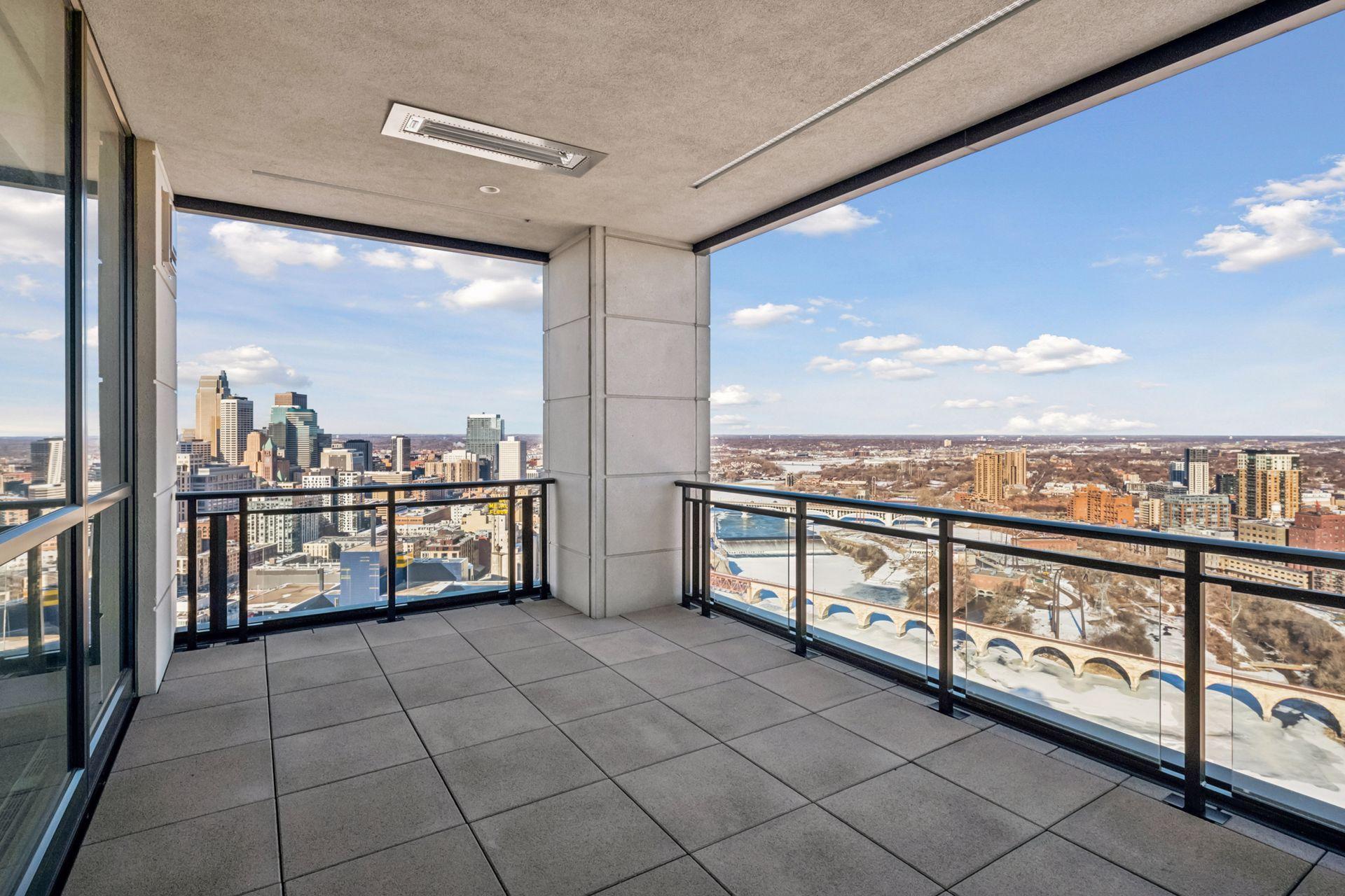 1111 W River Parkway Unit: 34A