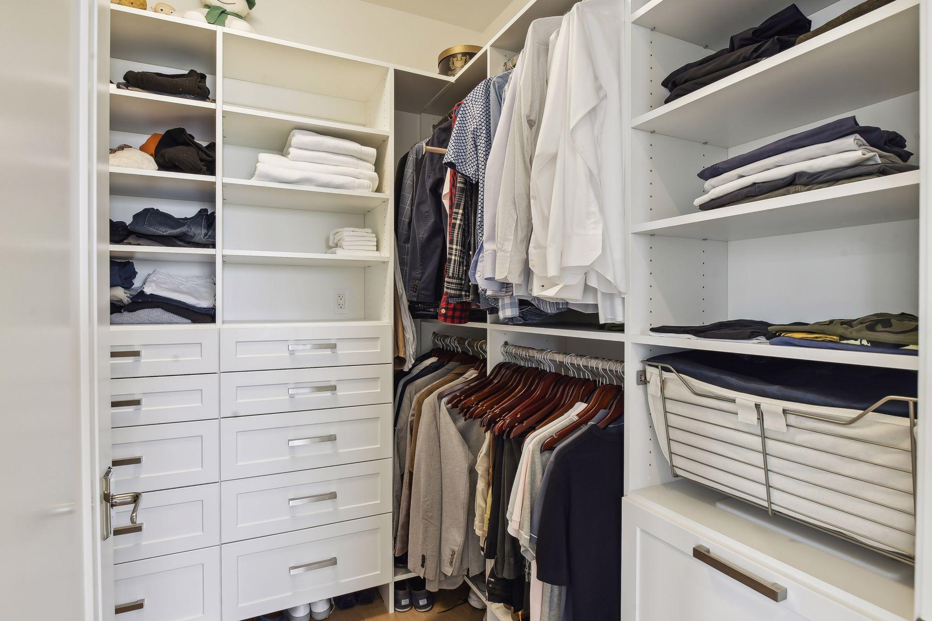 1111 W River Parkway Unit: 14E