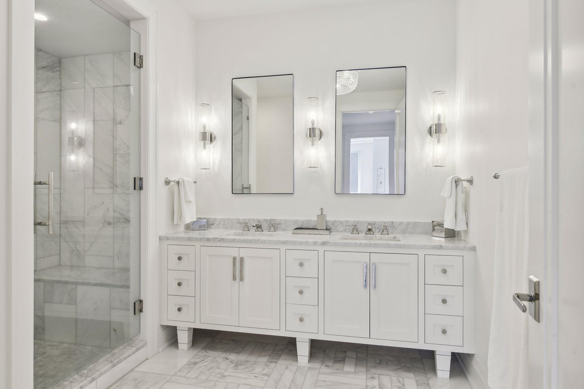 1111 W River Parkway Unit: 14E