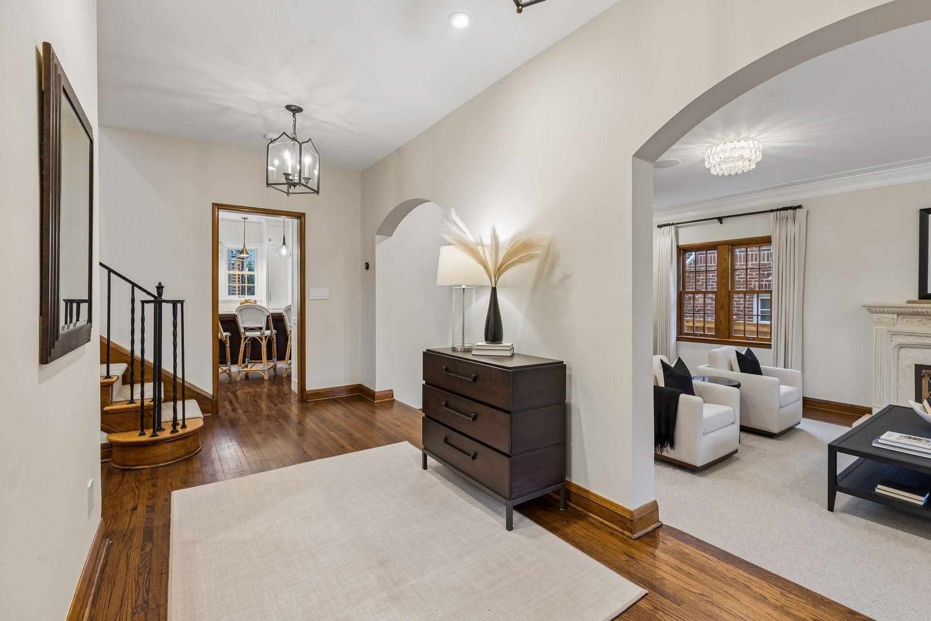 2757 Dean Parkway