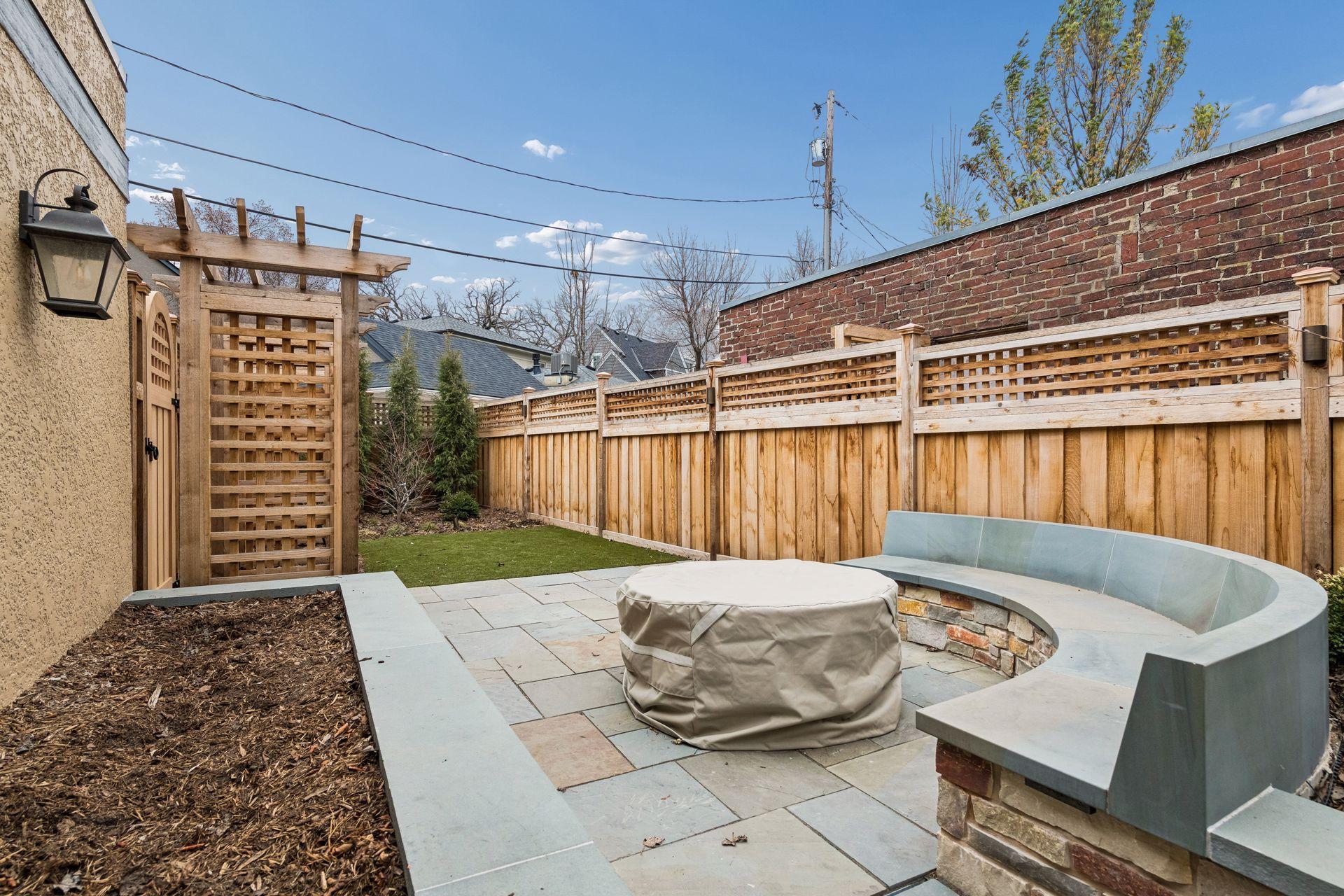 2757 Dean Parkway