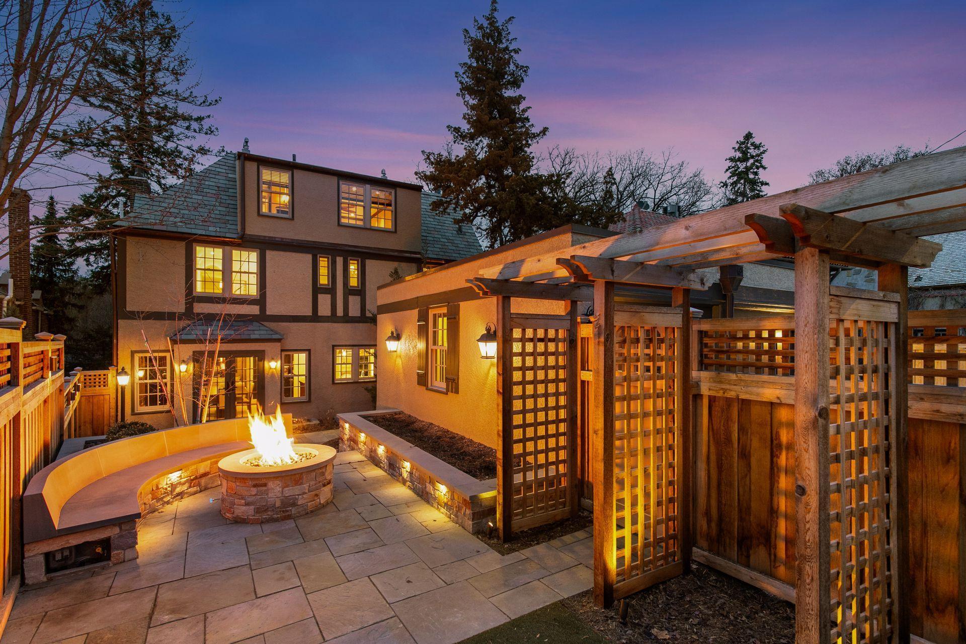 2757 Dean Parkway