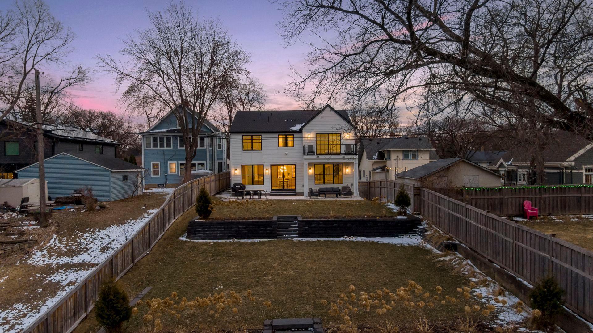 4006 Sunnyside Road