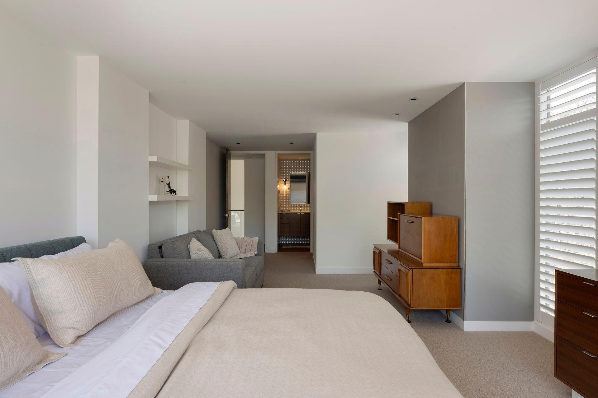2102 Cedar Lake Parkway