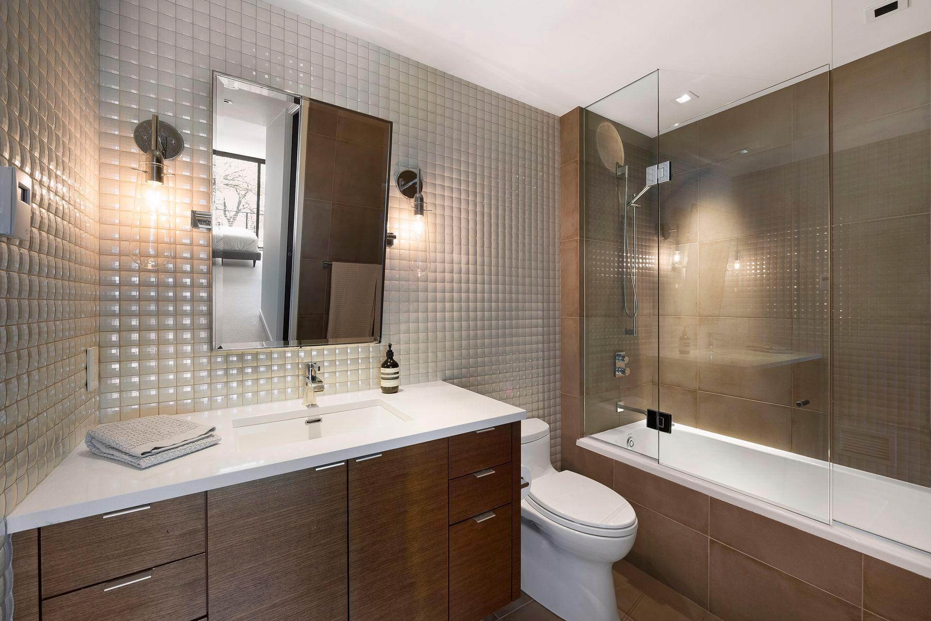 2102 Cedar Lake Parkway