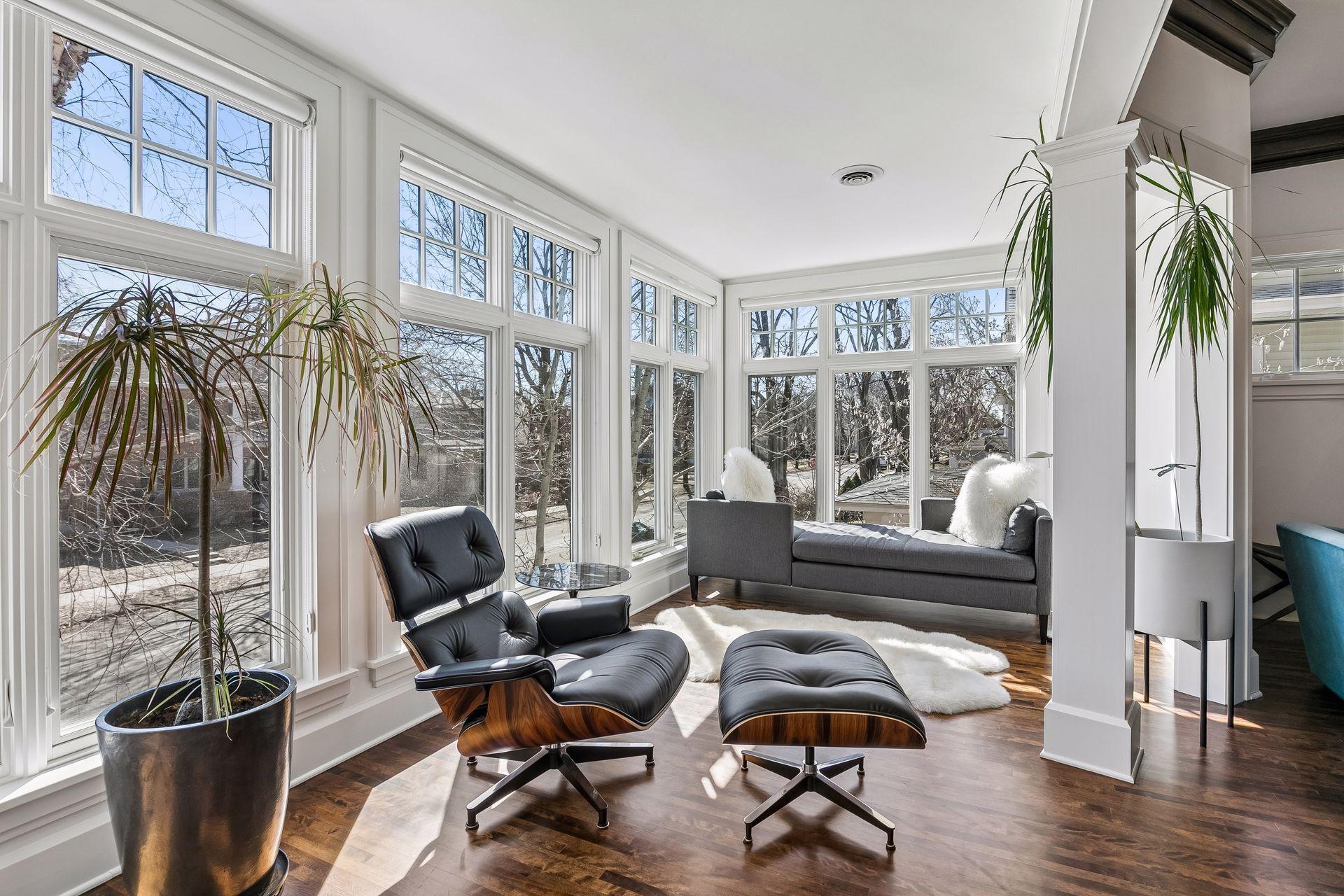 2310 Humboldt Avenue S