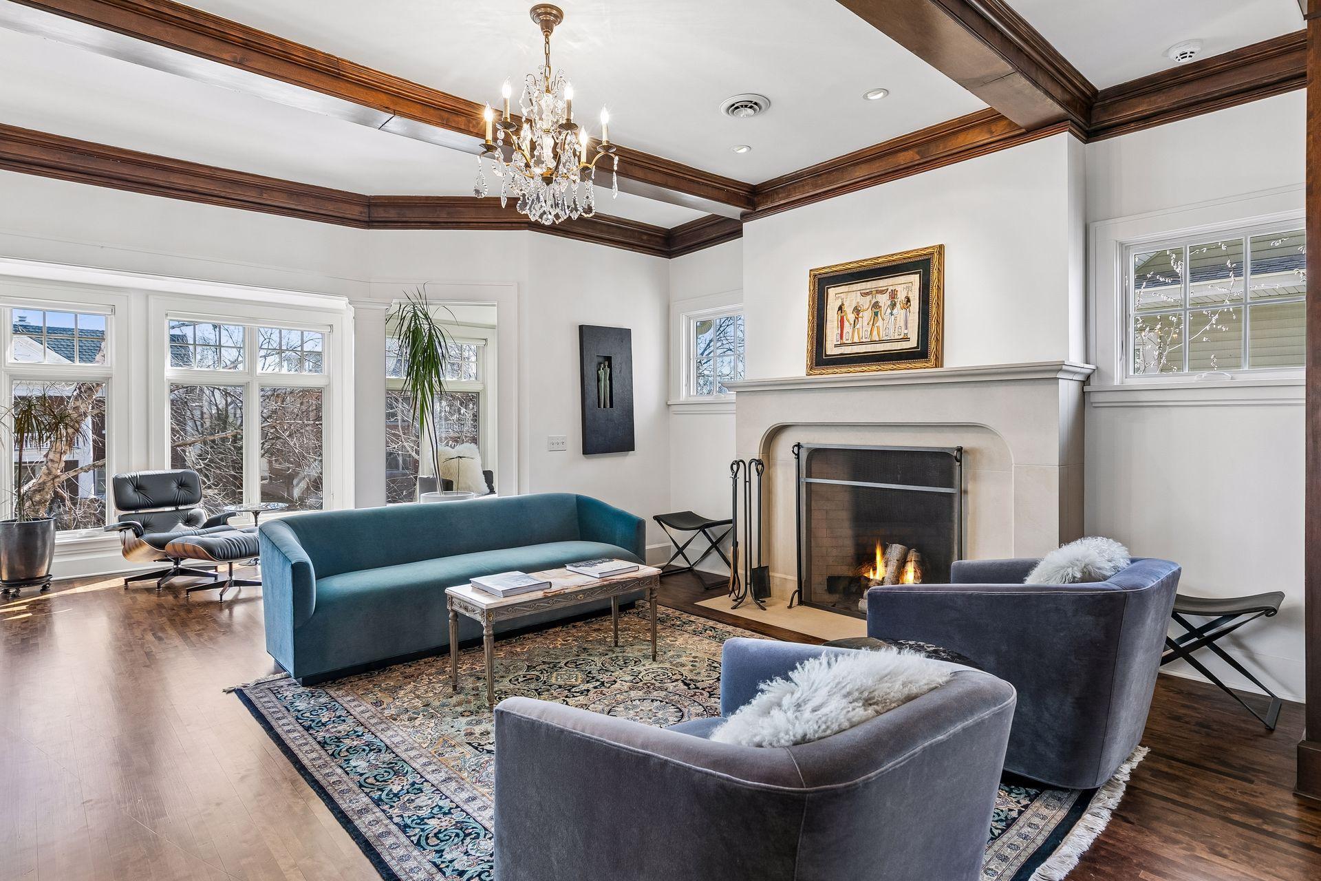 2310 Humboldt Avenue S