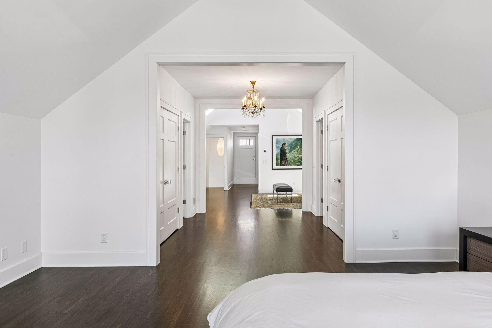 2310 Humboldt Avenue S