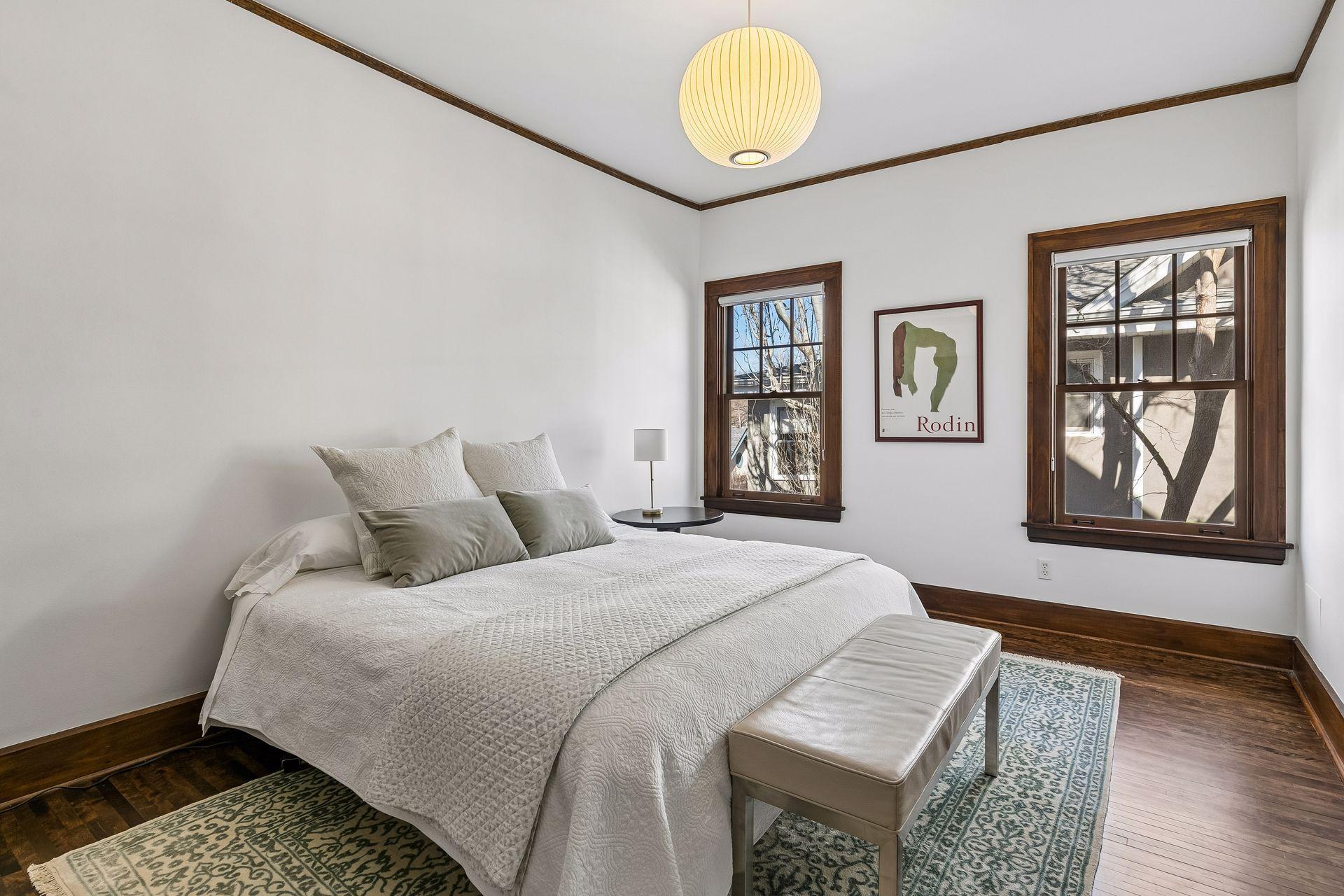 2310 Humboldt Avenue S