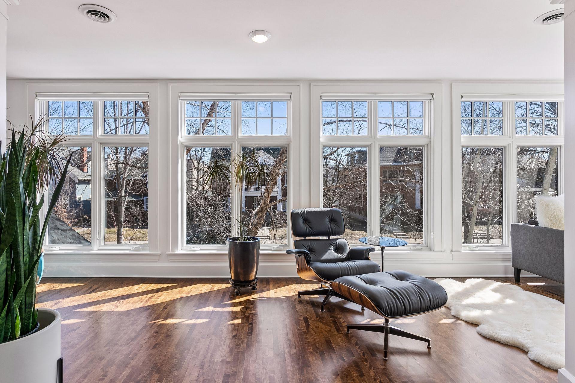 2310 Humboldt Avenue S