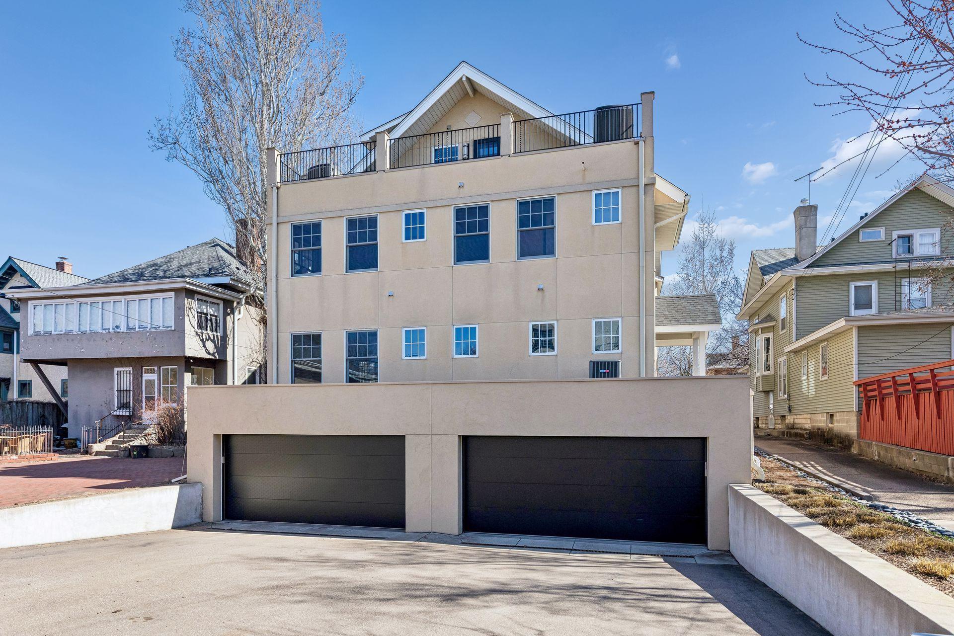 2310 Humboldt Avenue S