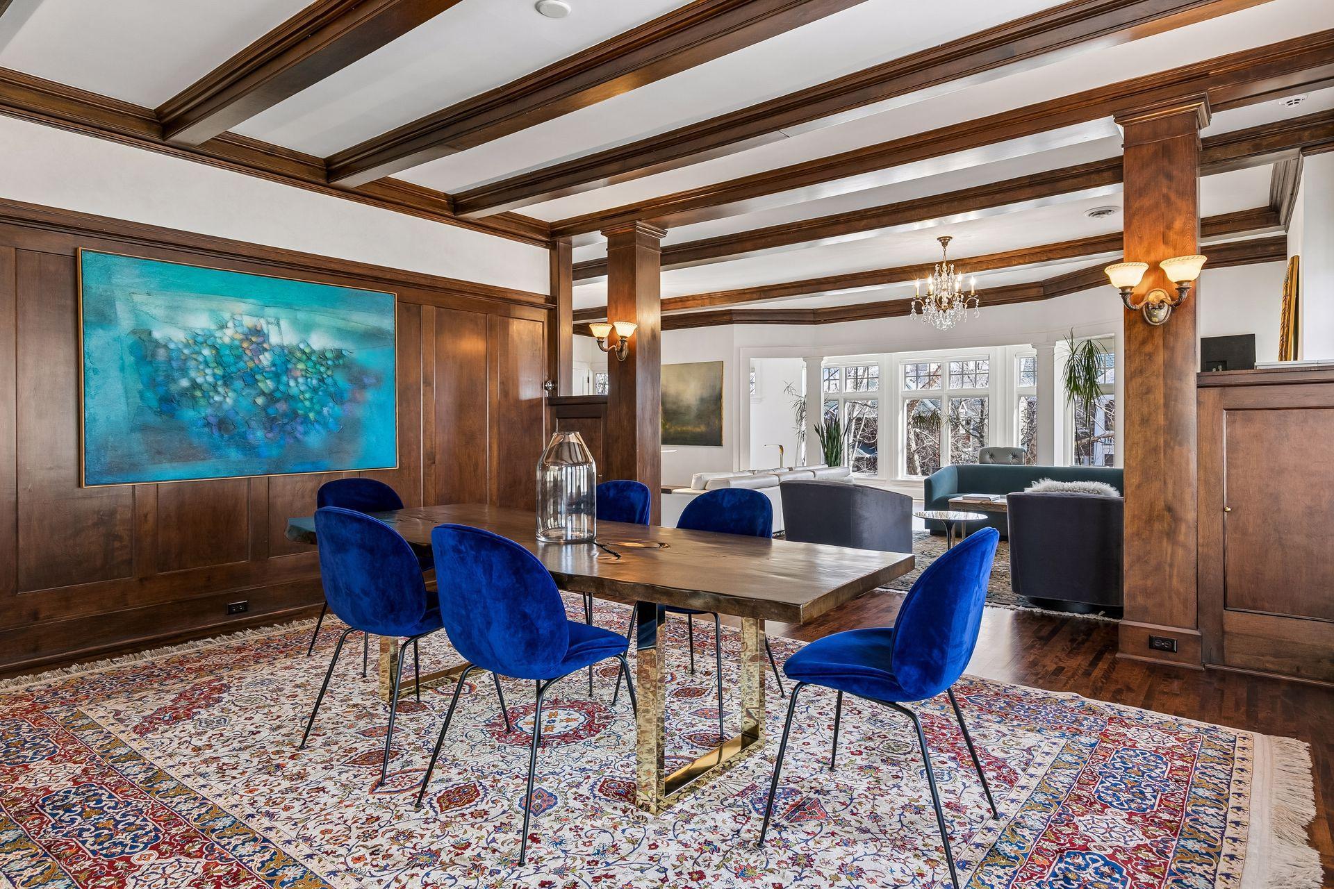 2310 Humboldt Avenue S