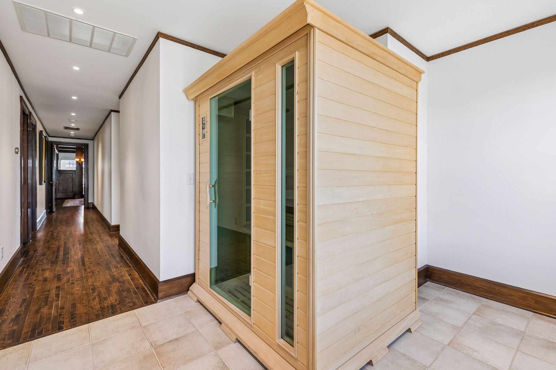 2310 Humboldt Avenue S